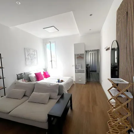 Lilacs And Lemonade Апартаменты *